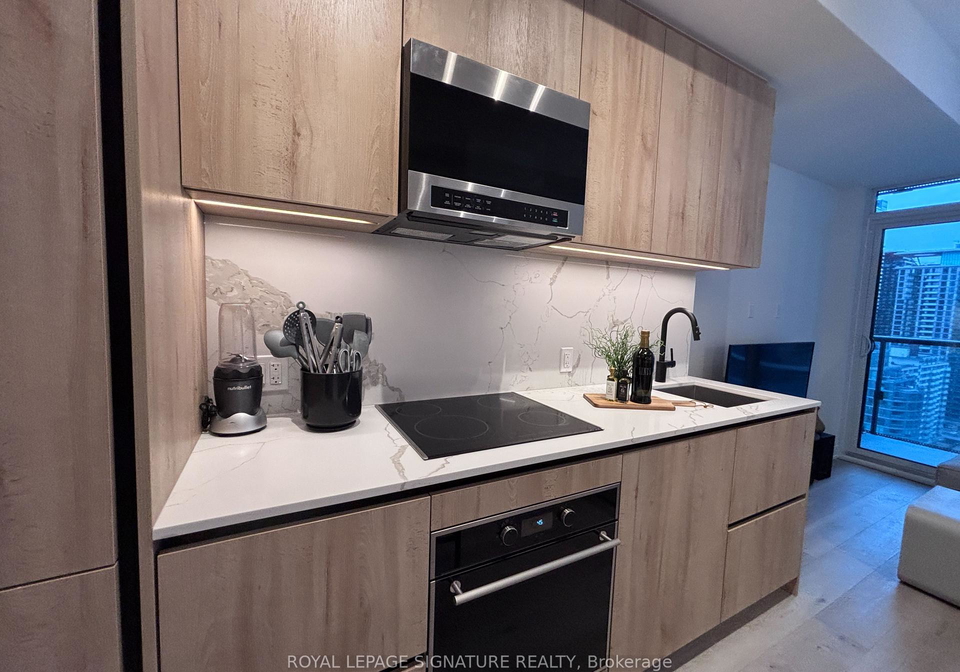 127-broadway-avenue-toronto-ontario-c13241850