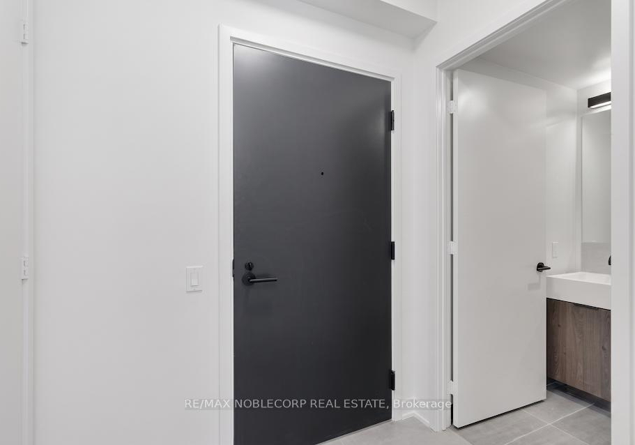 108-peter-street-toronto-ontario-c13242268