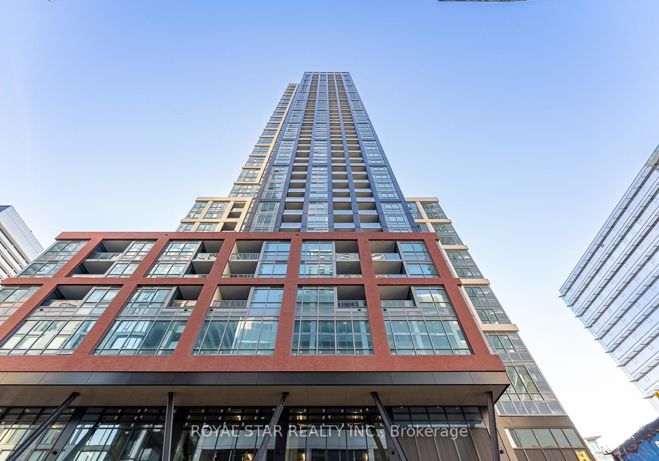 2-augusta-avenue-toronto-ontario-c13242382