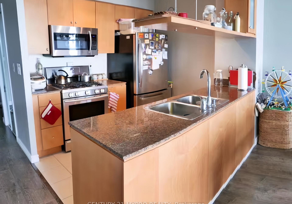 35-mariner-terrace-toronto-ontario-c13242426