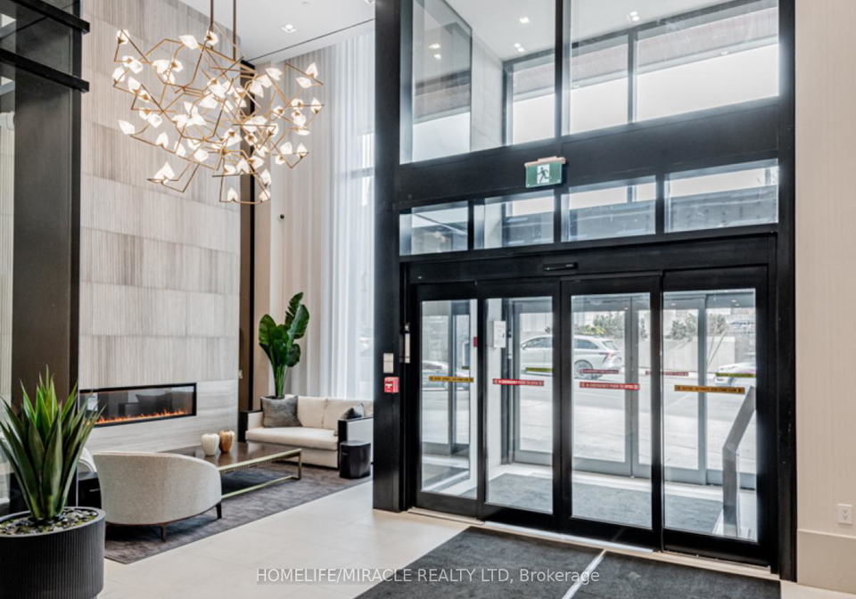 2020-bathurst-street-toronto-ontario-c13242754