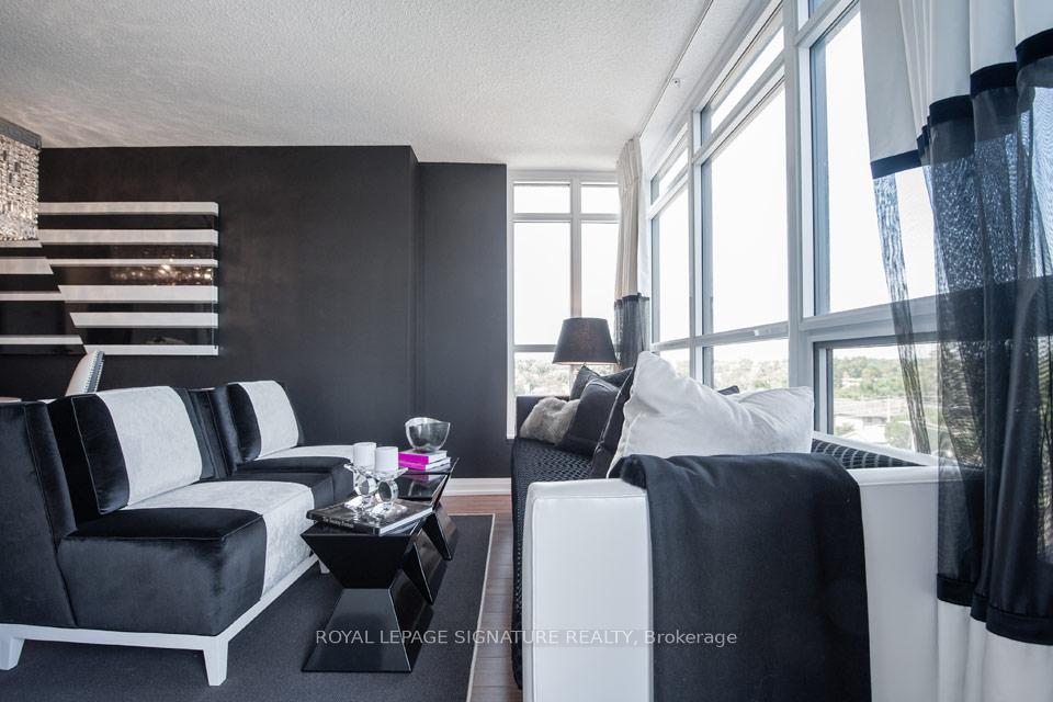 305-roehampton-avenue-toronto-ontario-c13242796