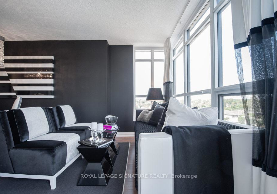 305-roehampton-avenue-toronto-ontario-c13242796