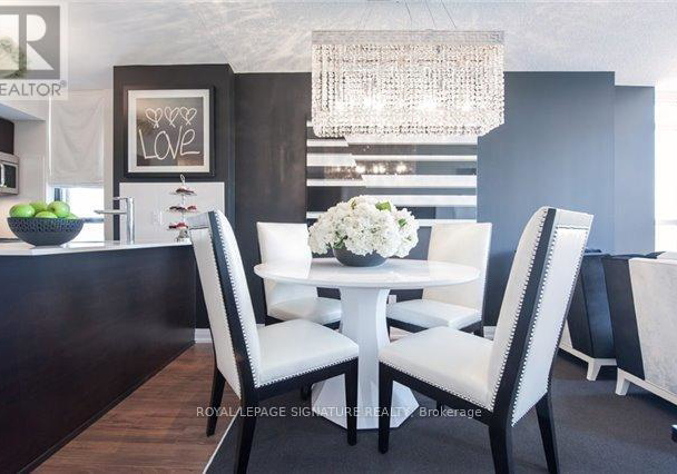 305-roehampton-avenue-toronto-ontario-c13242796