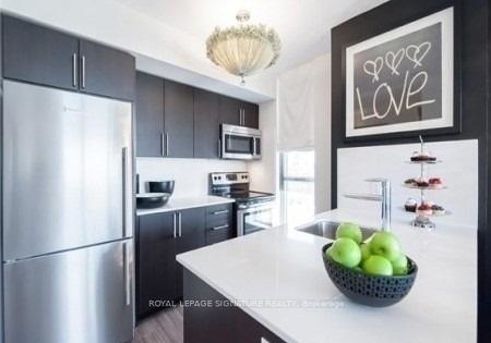 305-roehampton-avenue-toronto-ontario-c13242796
