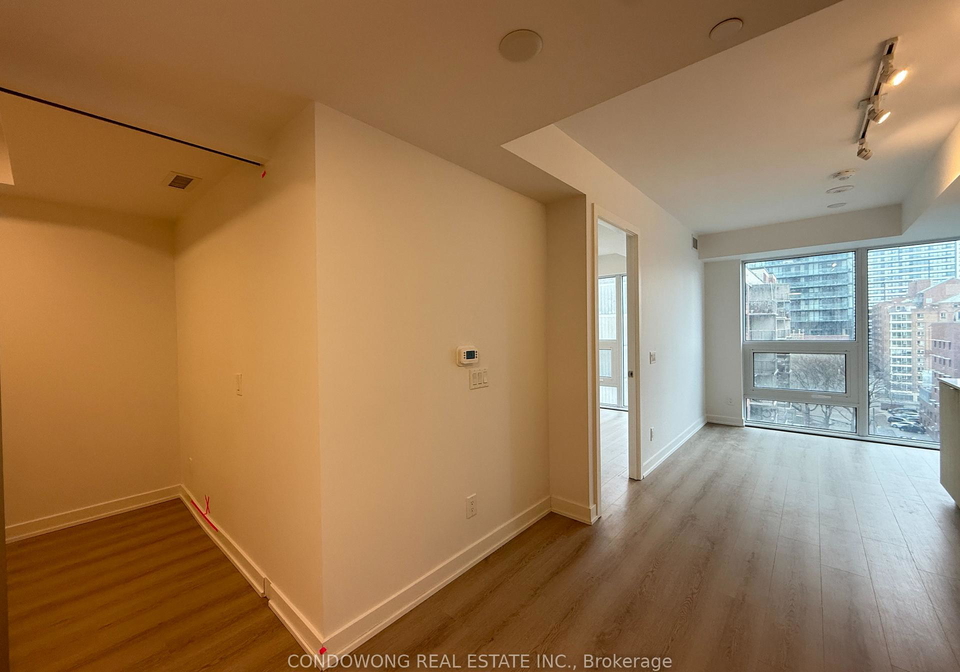 100-queen-street-e-toronto-ontario-c13242814
