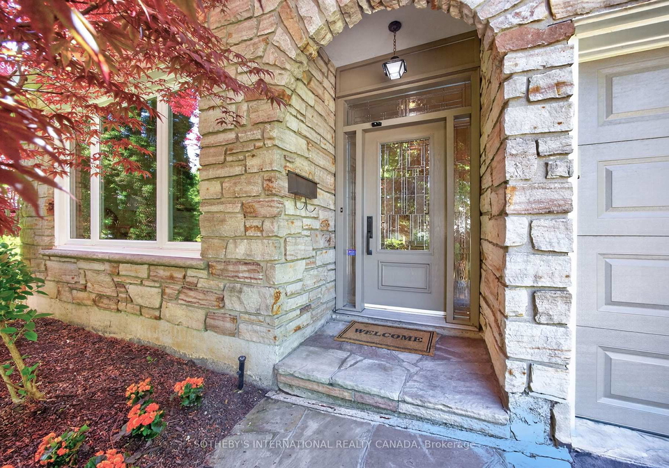 25-gossamer-avenue-north-york-ontario-c13242864
