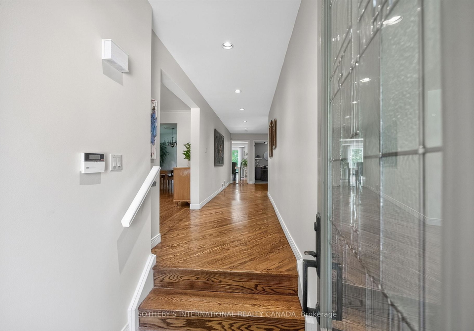 25-gossamer-avenue-north-york-ontario-c13242864