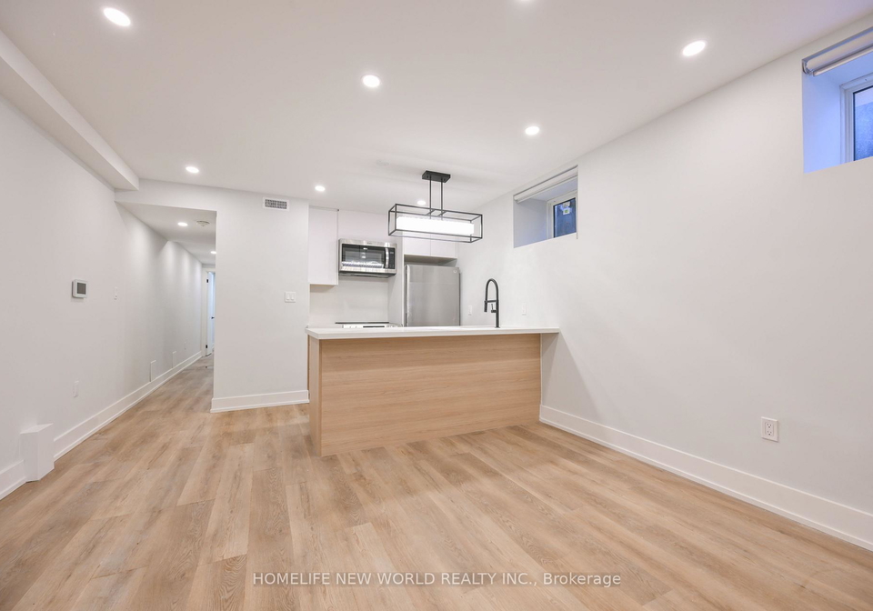 997-dufferin-street-toronto-ontario-c13242956