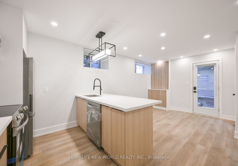 997-dufferin-street-toronto-ontario-c13242956