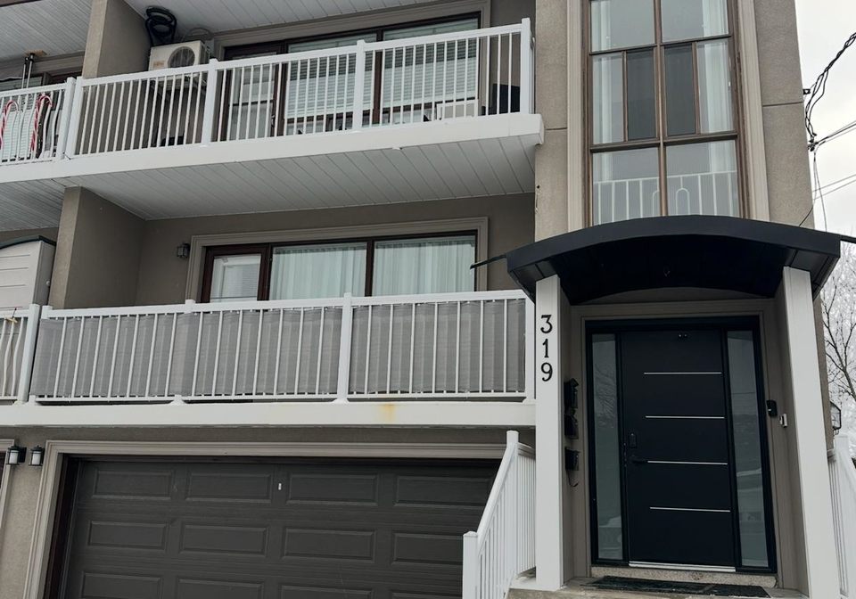 319-wilmington-avenue-toronto-ontario-c13242992