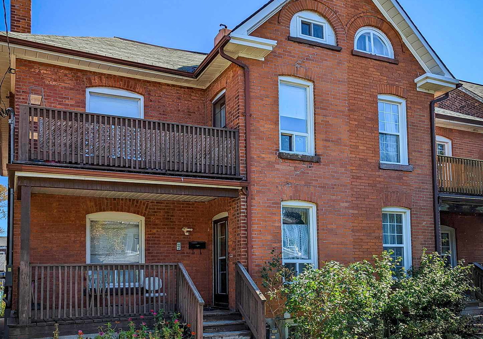 371-st-clarens-avenue-toronto-ontario-c13243354