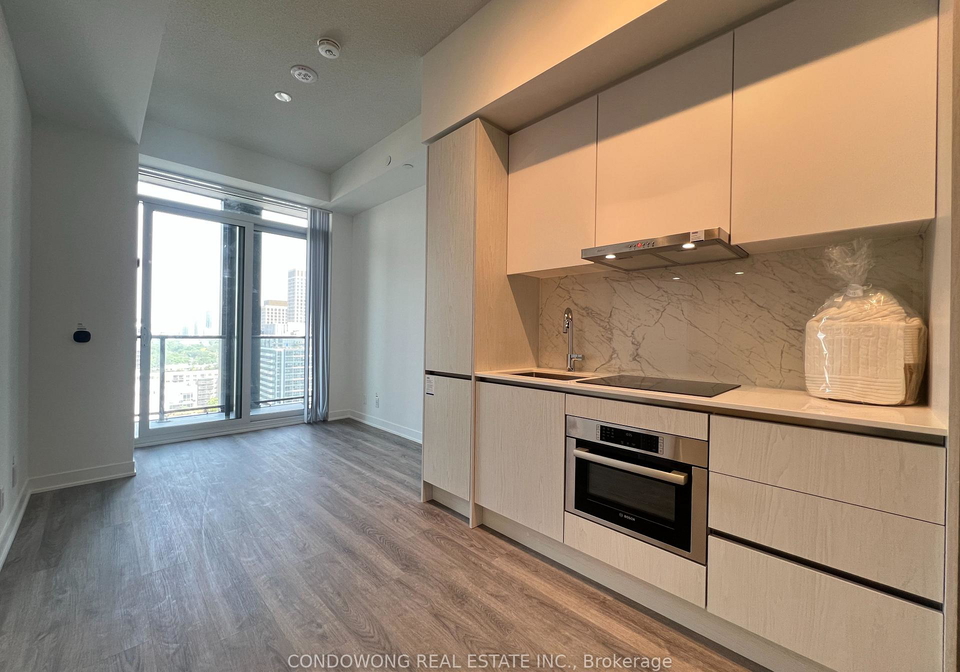 180-front-street-e-toronto-ontario-c13243416