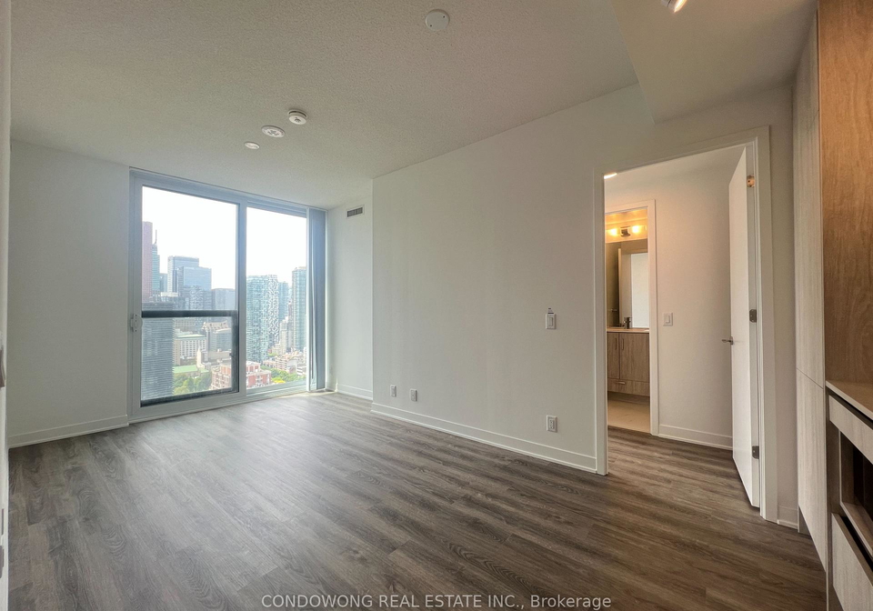 180-front-street-e-toronto-ontario-c13243648