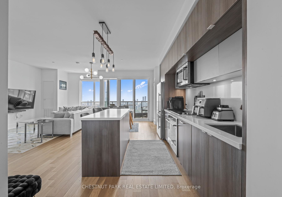 585-bloor-street-e-toronto-ontario-c13243692