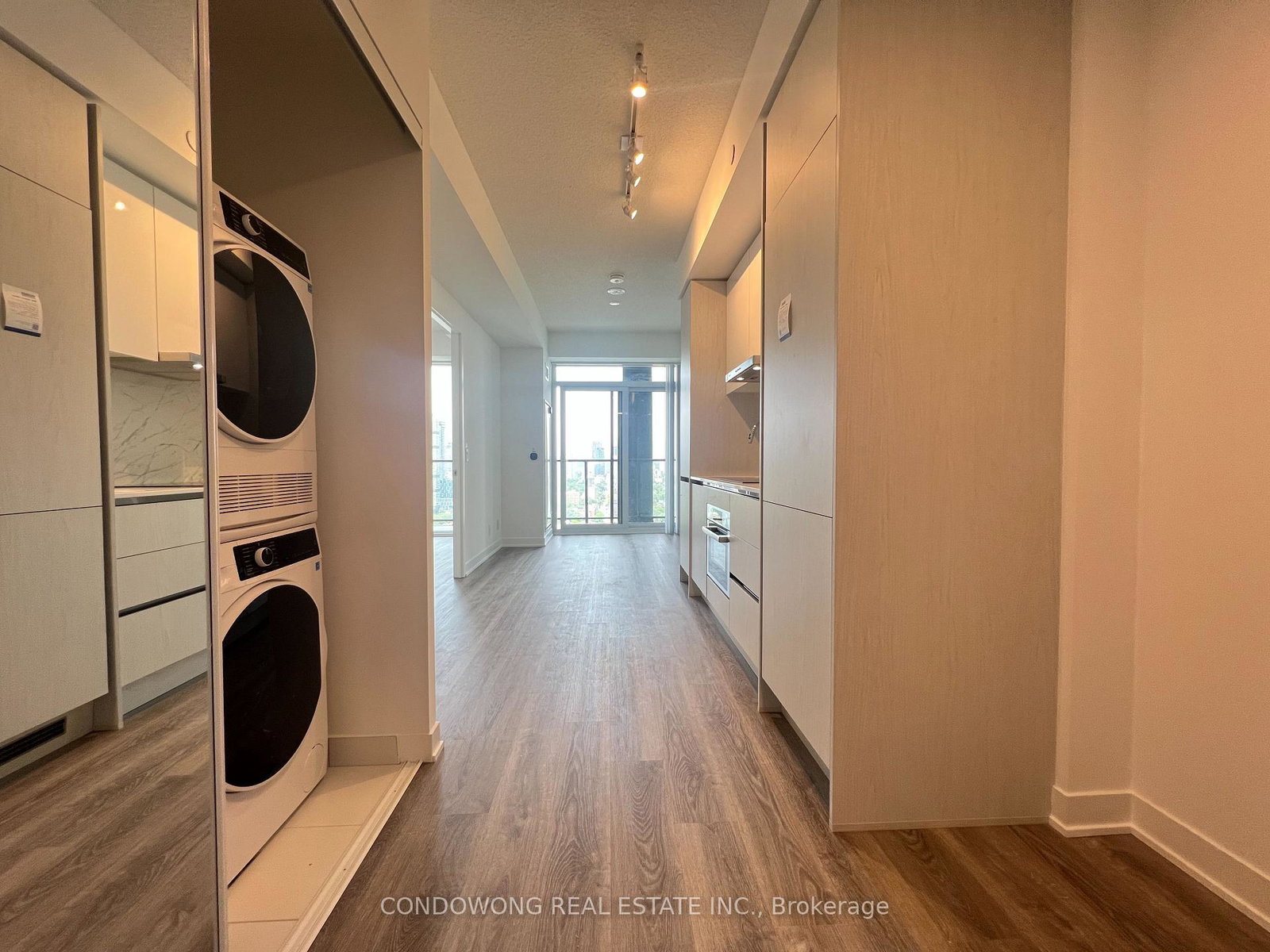 180-front-street-e-toronto-ontario-c13243754