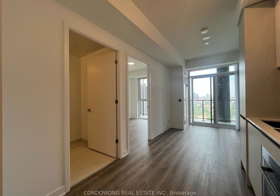 180-front-street-e-toronto-ontario-c13243754