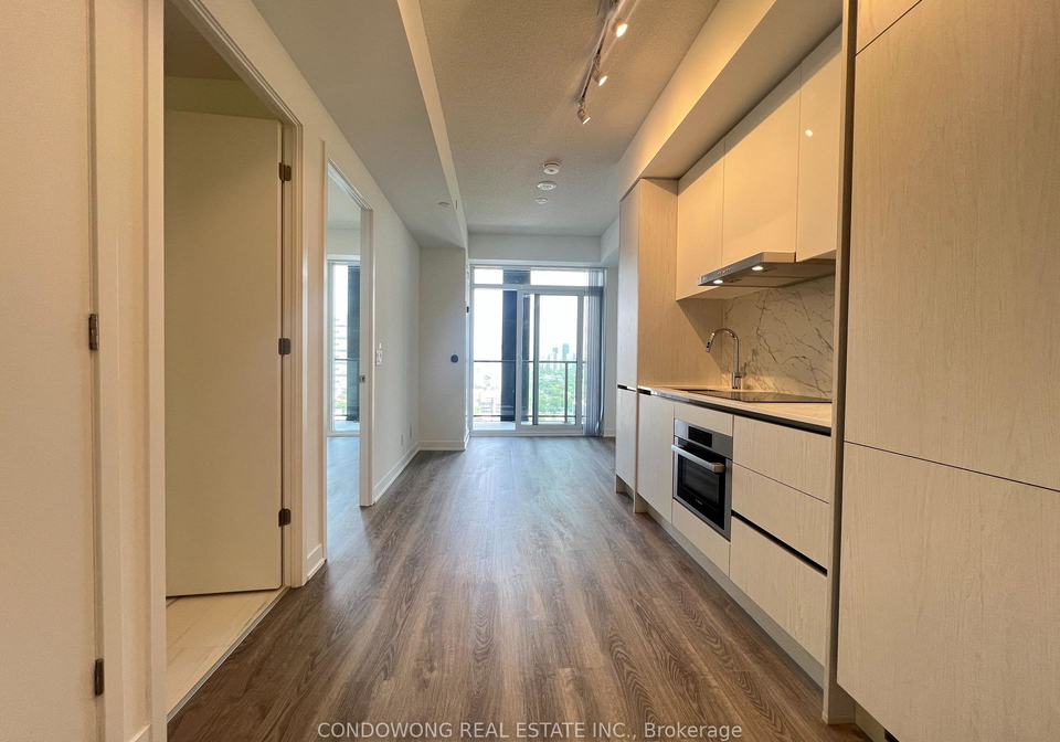 180-front-street-e-toronto-ontario-c13245394