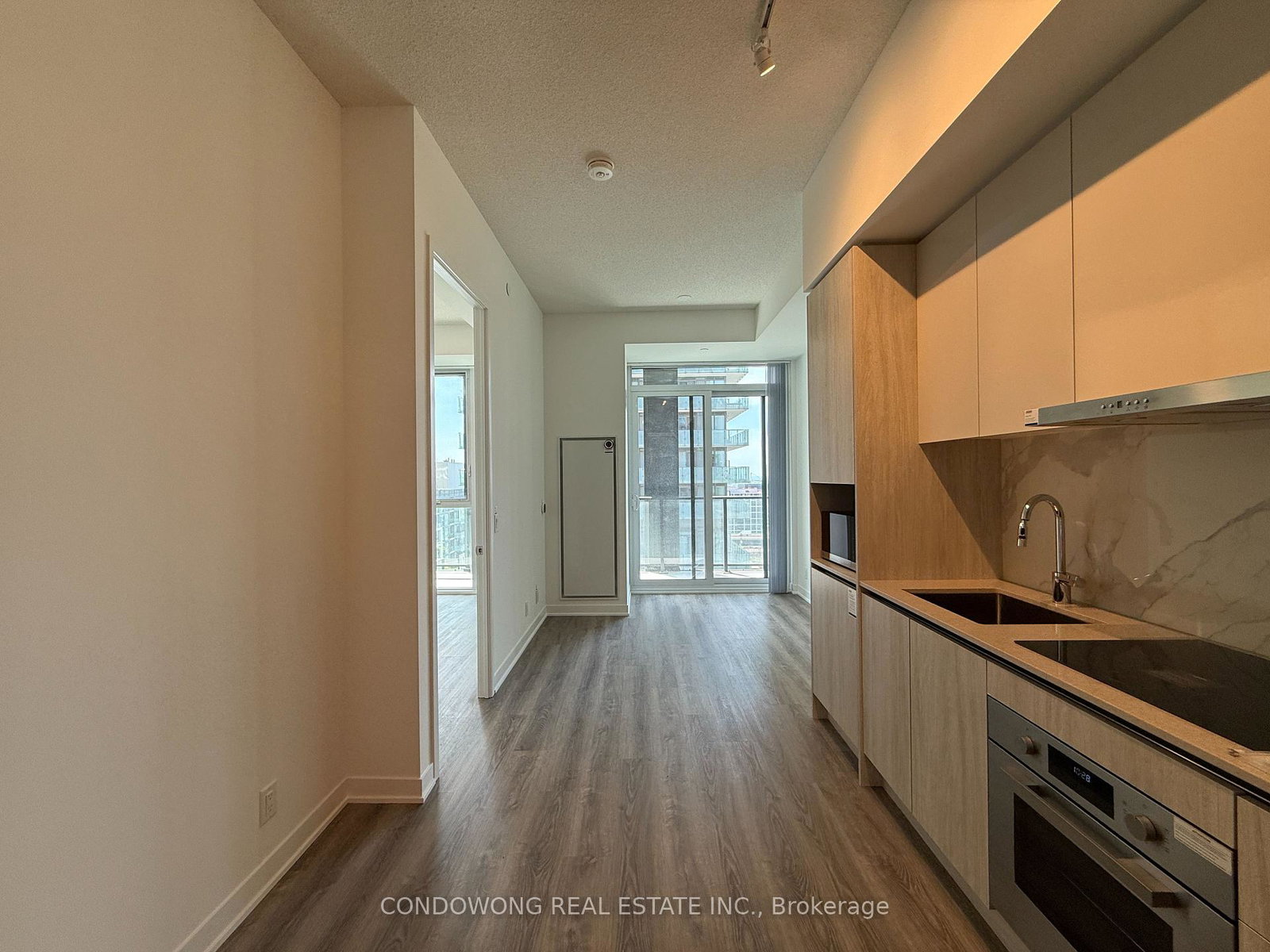180-front-street-e-toronto-ontario-c13245506