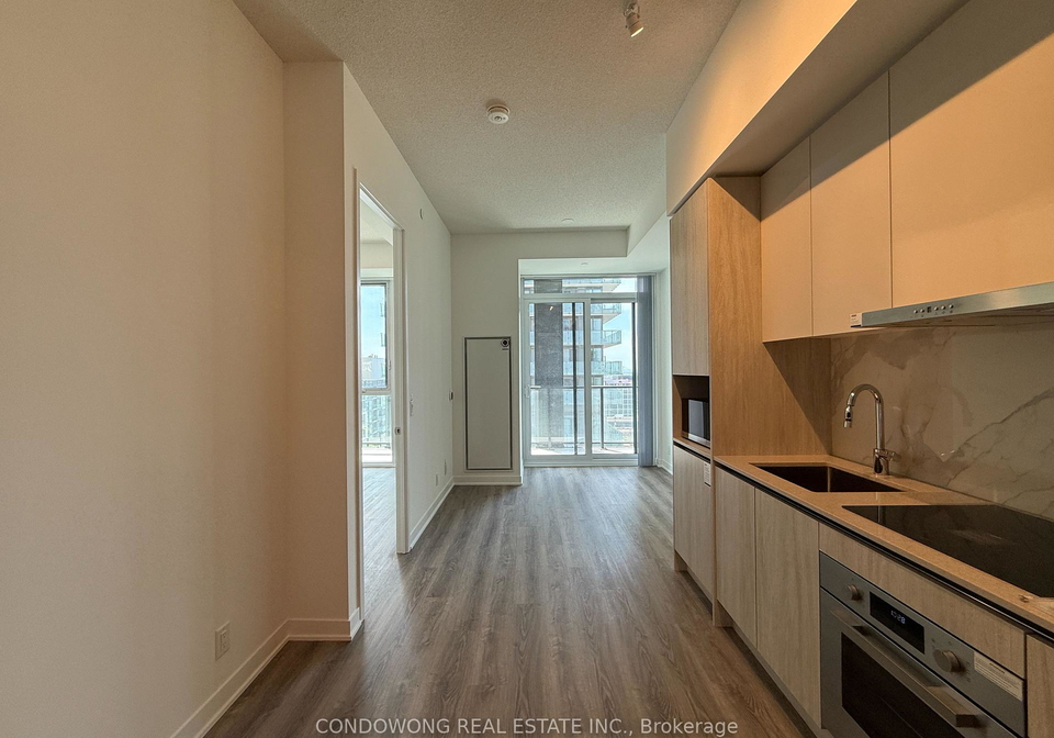 180-front-street-e-toronto-ontario-c13245506