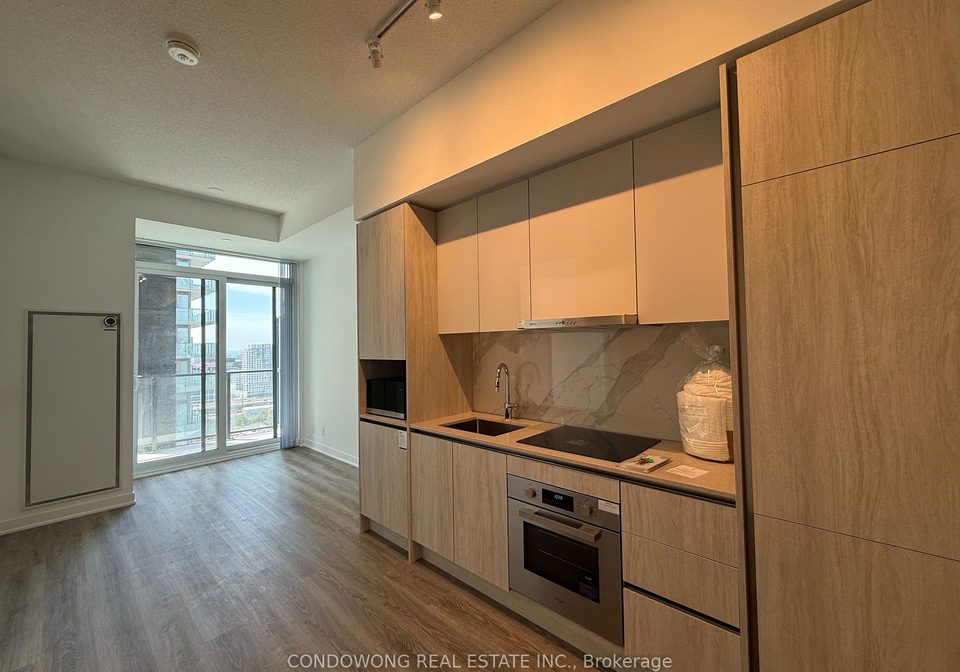 180-front-street-e-toronto-ontario-c13245506