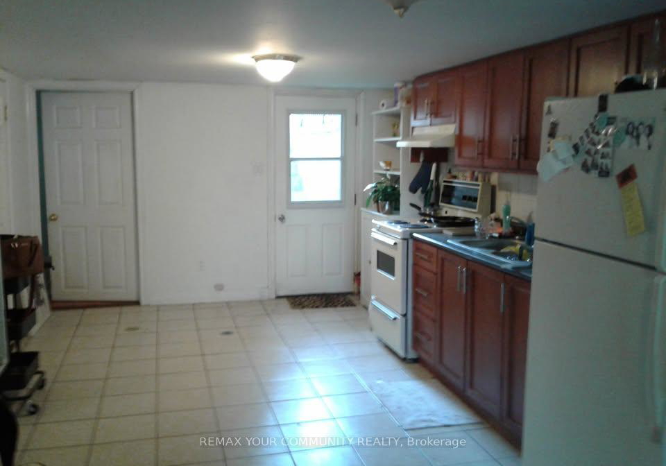176-lisgar-street-w-toronto-ontario-c13245580