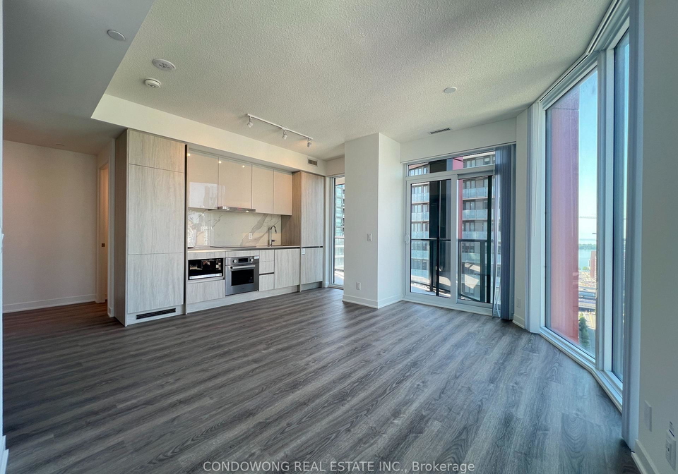 180-front-street-e-toronto-ontario-c13245642