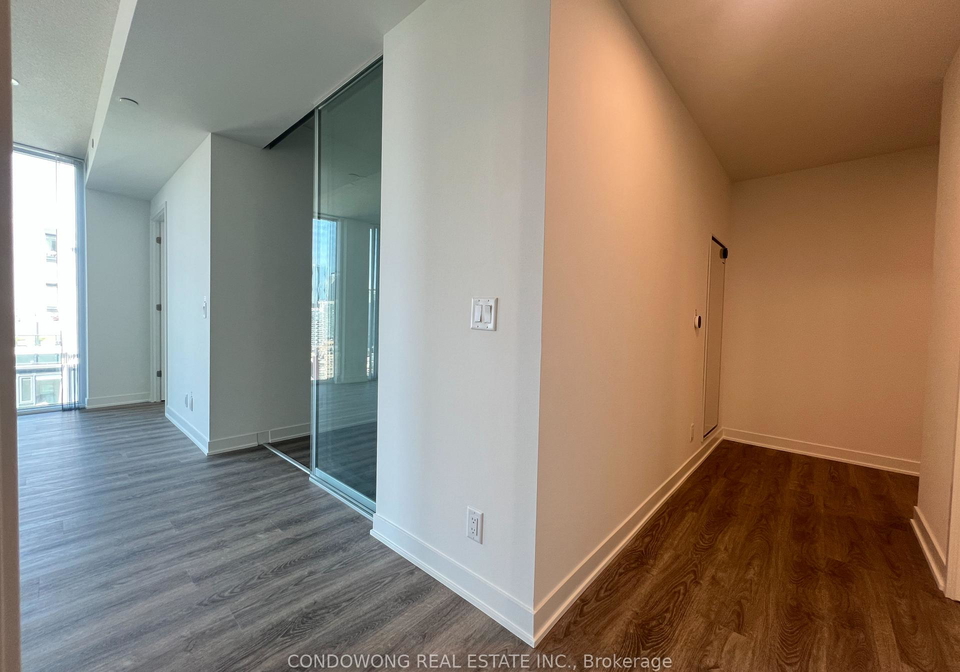 180-front-street-e-toronto-ontario-c13245642