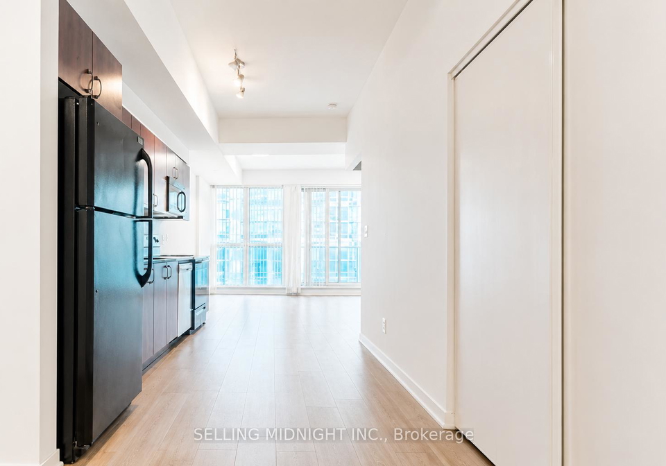150-east-liberty-street-toronto-ontario-c13245648
