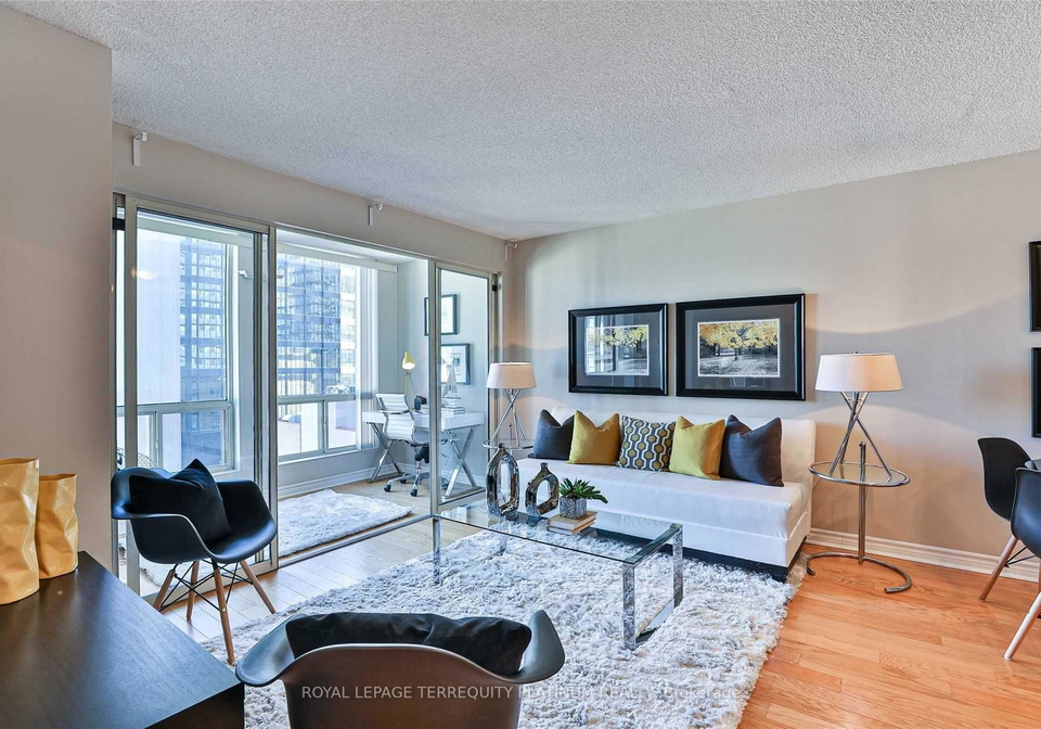 25-grenville-street-toronto-ontario-c13245832