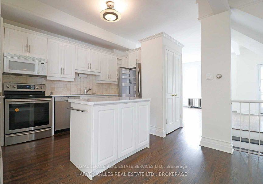 390-huron-street-toronto-ontario-c13245862