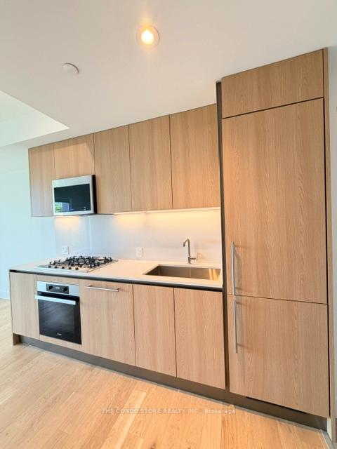 1414-bayview-avenue-toronto-ontario-c13245872