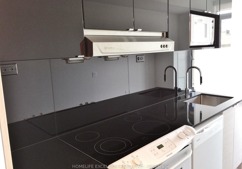 72-esther-shiner-boulevard-north-york-ontario-c13245906