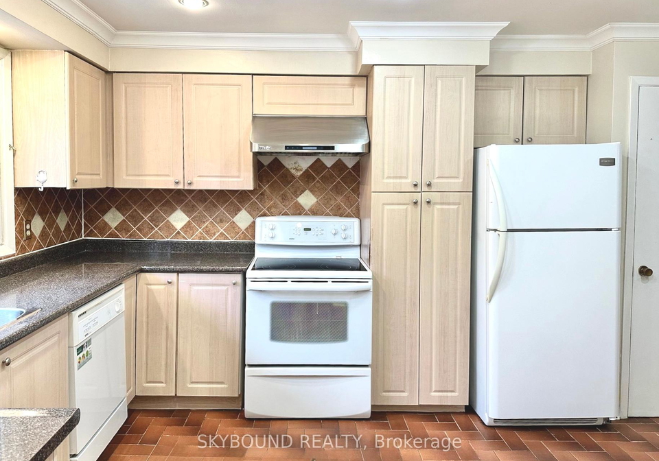 33-yatesbury-road-north-york-ontario-c13245932