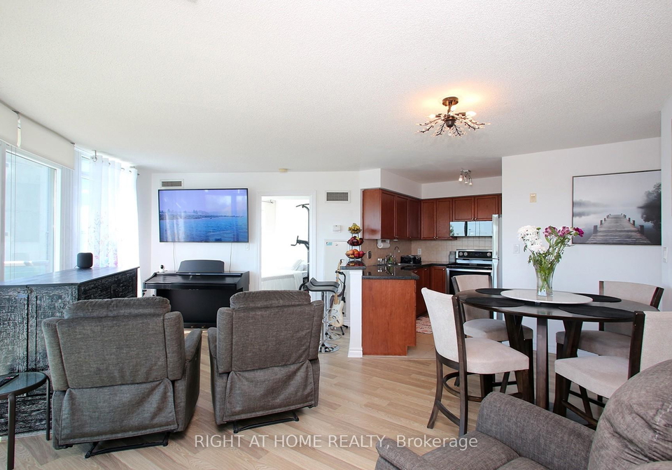 3830-bathurst-street-toronto-ontario-c13246048