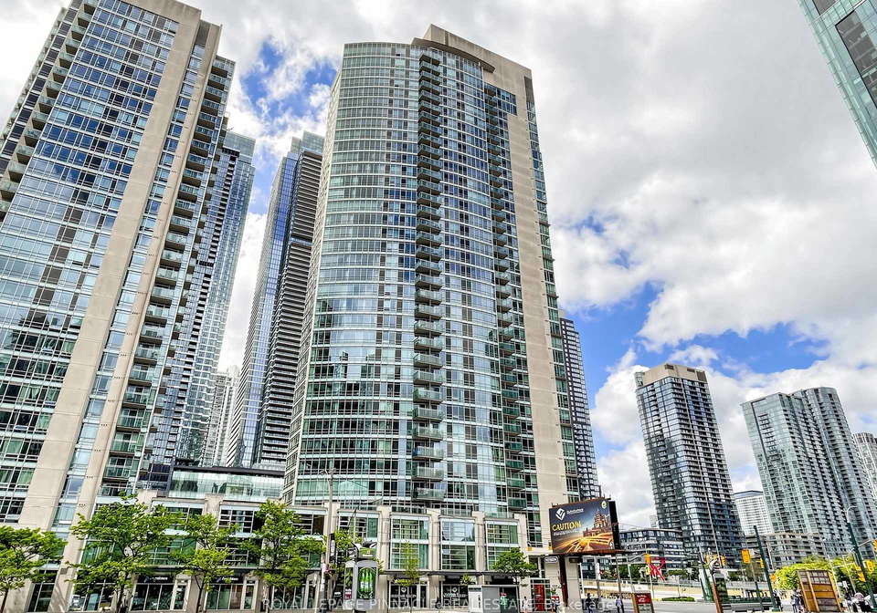 397-front-st-w-toronto-ontario-c13246220