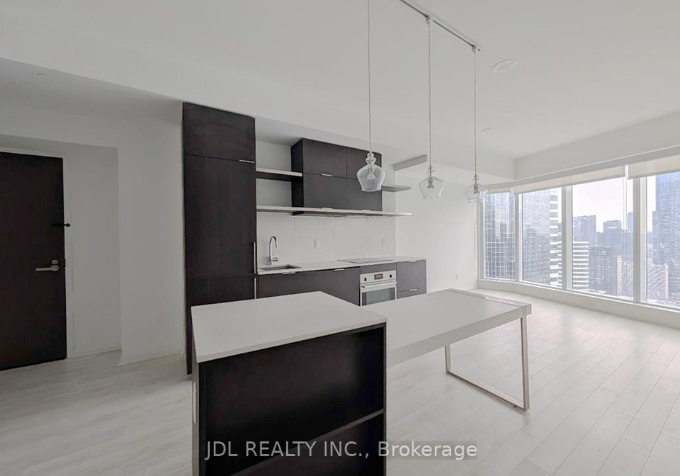 197-yonge-street-toronto-ontario-c13246408