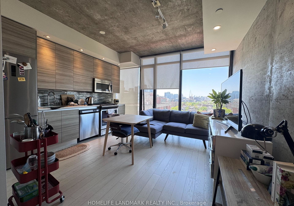 111-bathurst-street-toronto-ontario-c13246590