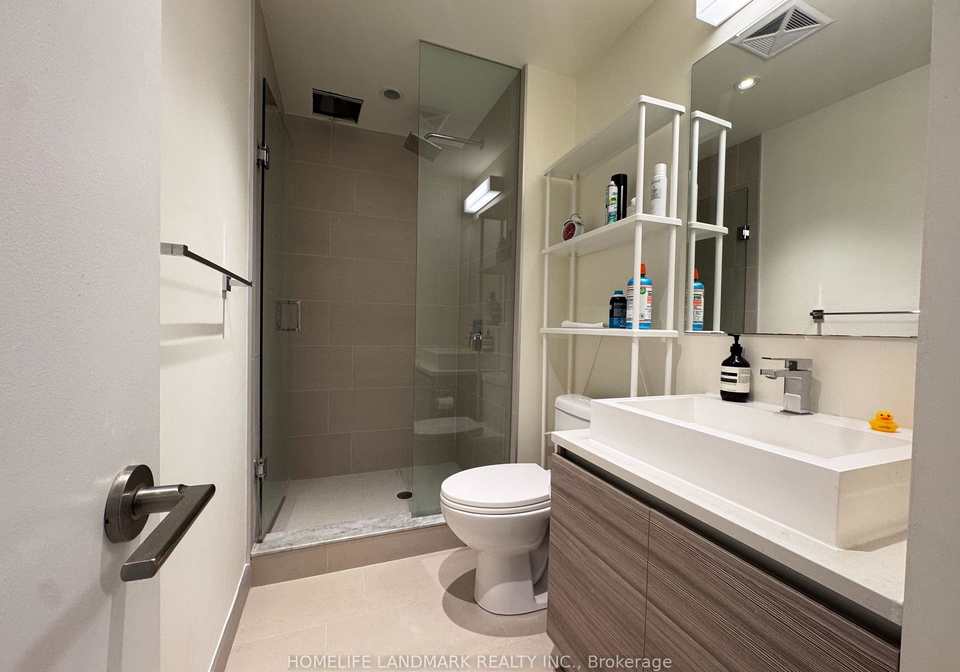 111-bathurst-street-toronto-ontario-c13246590