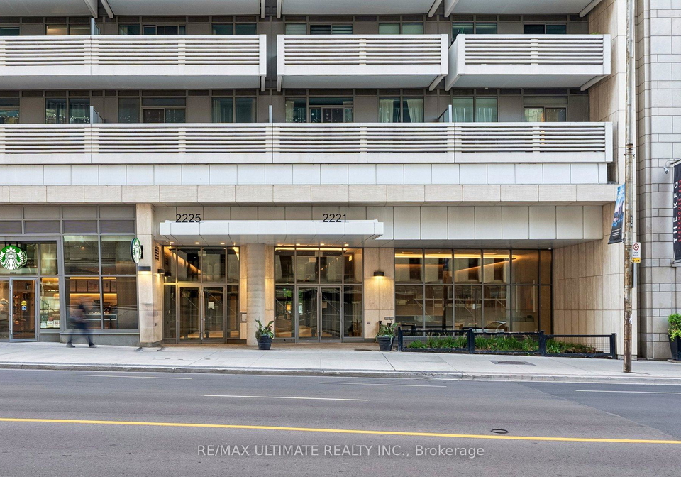 2221-yonge-street-toronto-ontario-c13246642