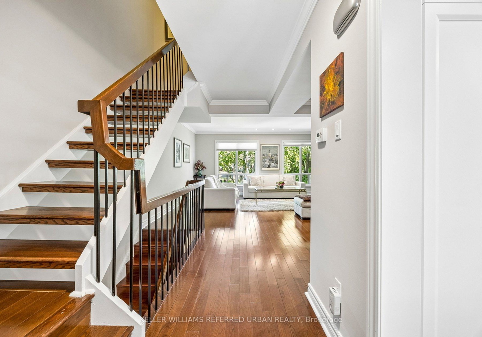 31-flaming-roseway-north-york-ontario-c13246722