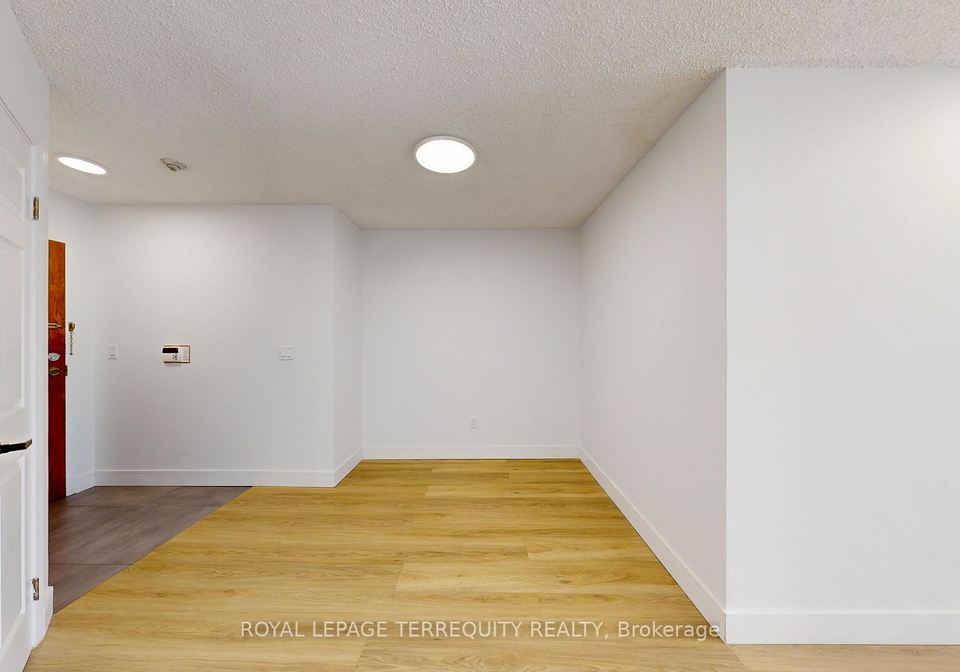 7-concorde-place-north-york-ontario-c13246728