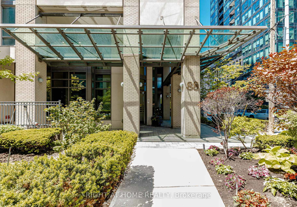 88-broadway-avenue-e-toronto-ontario-c13246822