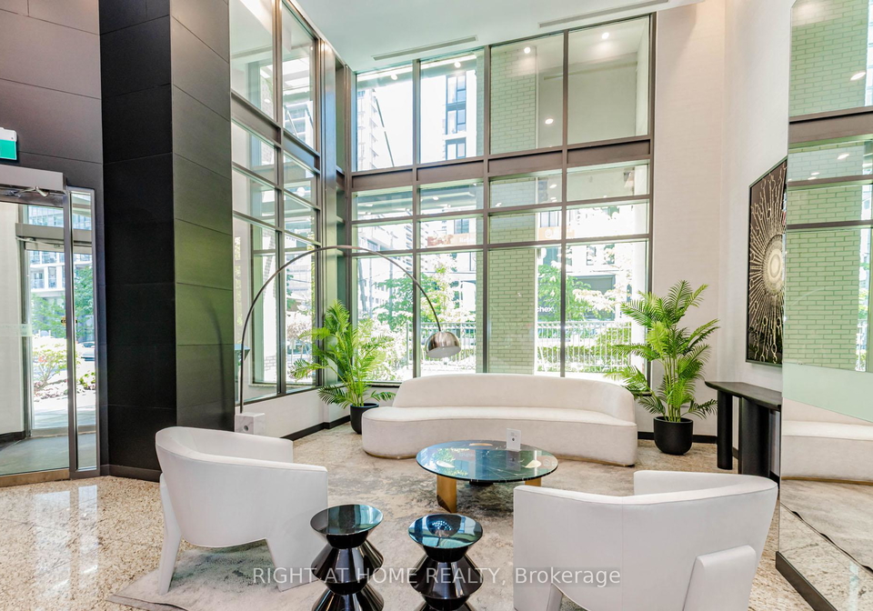 88-broadway-avenue-e-toronto-ontario-c13246822