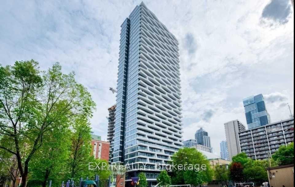 85-wood-street-toronto-ontario-c13247082