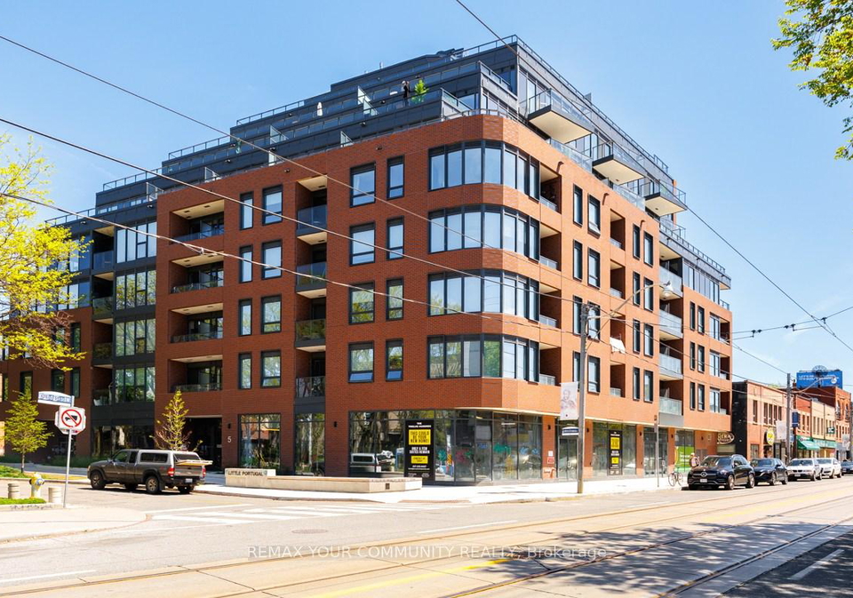 5-lakeview-avenue-toronto-ontario-c13247122