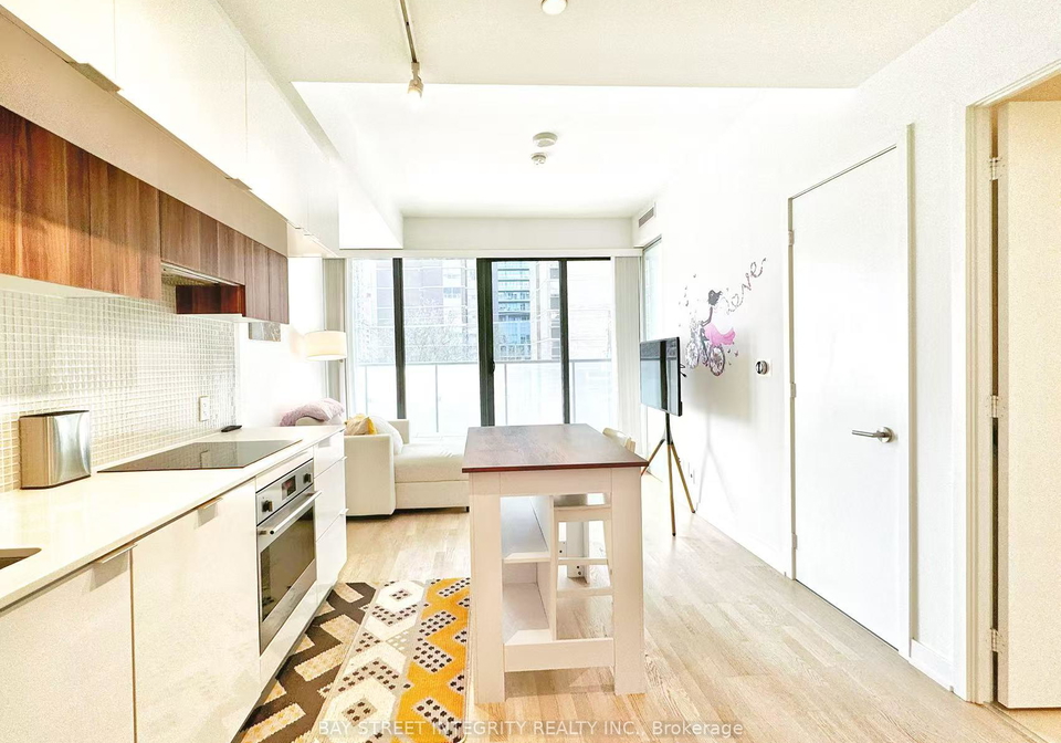 185-roehampton-avenue-toronto-ontario-c13247332