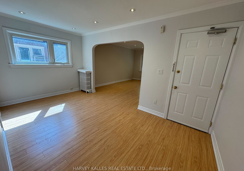 38-strathgowan-avenue-toronto-ontario-c13247354