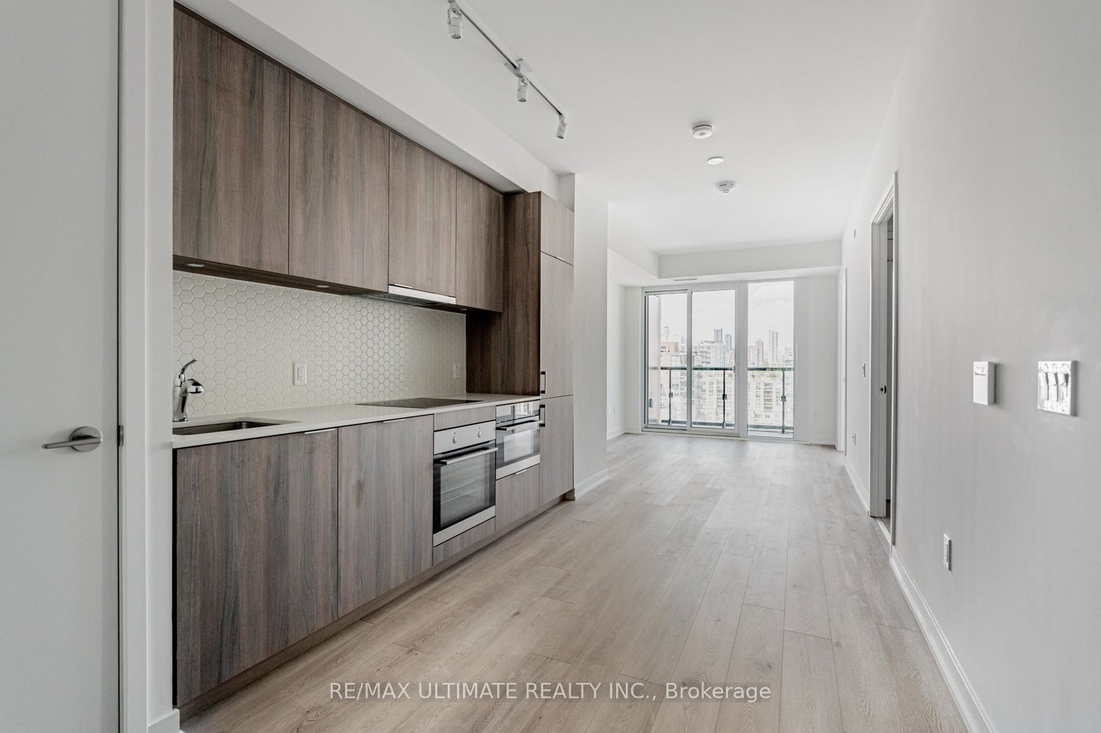 158-front-street-e-toronto-ontario-c13247582
