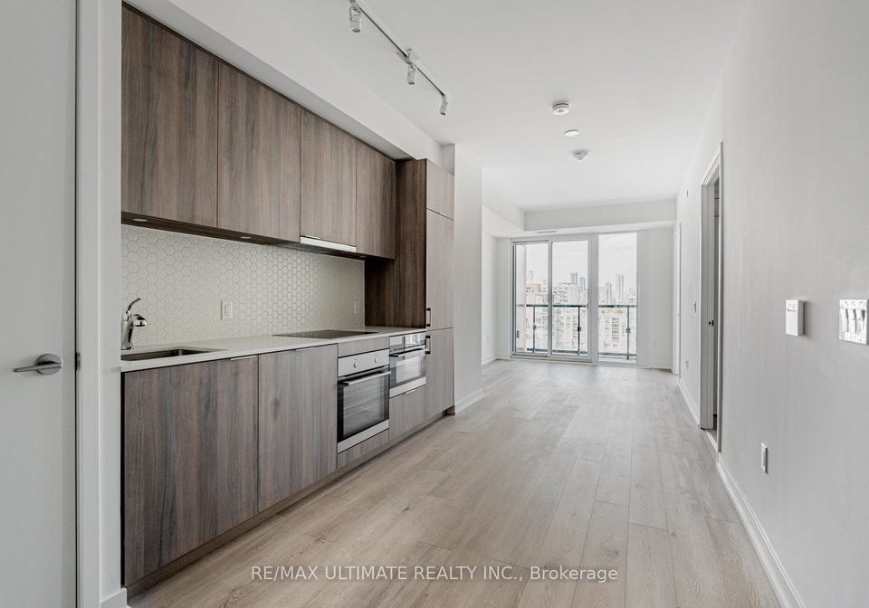 158-front-street-e-toronto-ontario-c13247582